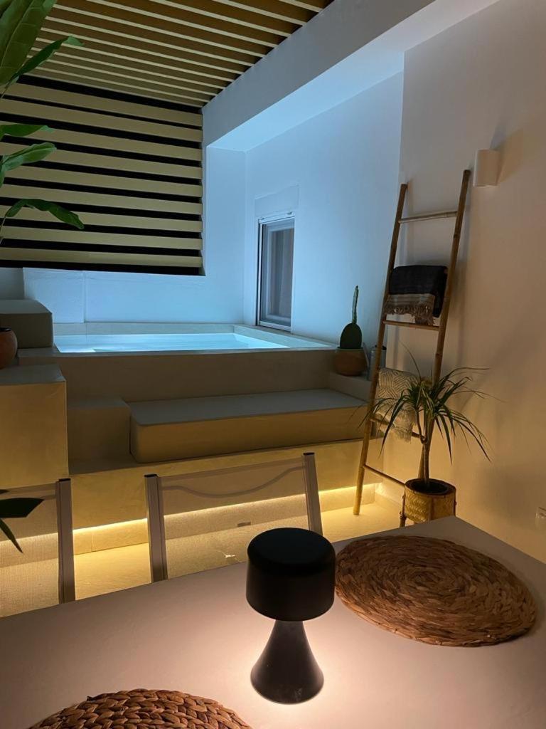 Skyhigh, Nilie Hospitality Mgmt Apartment Thessaloniki Exterior photo